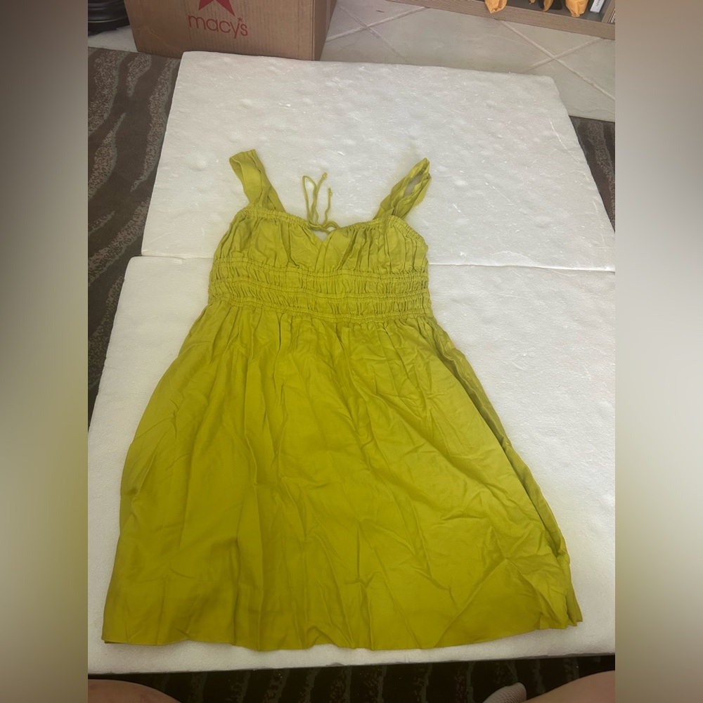 Topshop Channeled mini dress in chartreuse yellow tie front elastic waist - Picture 6 of 13
